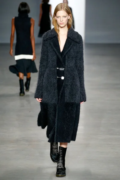 Look 13